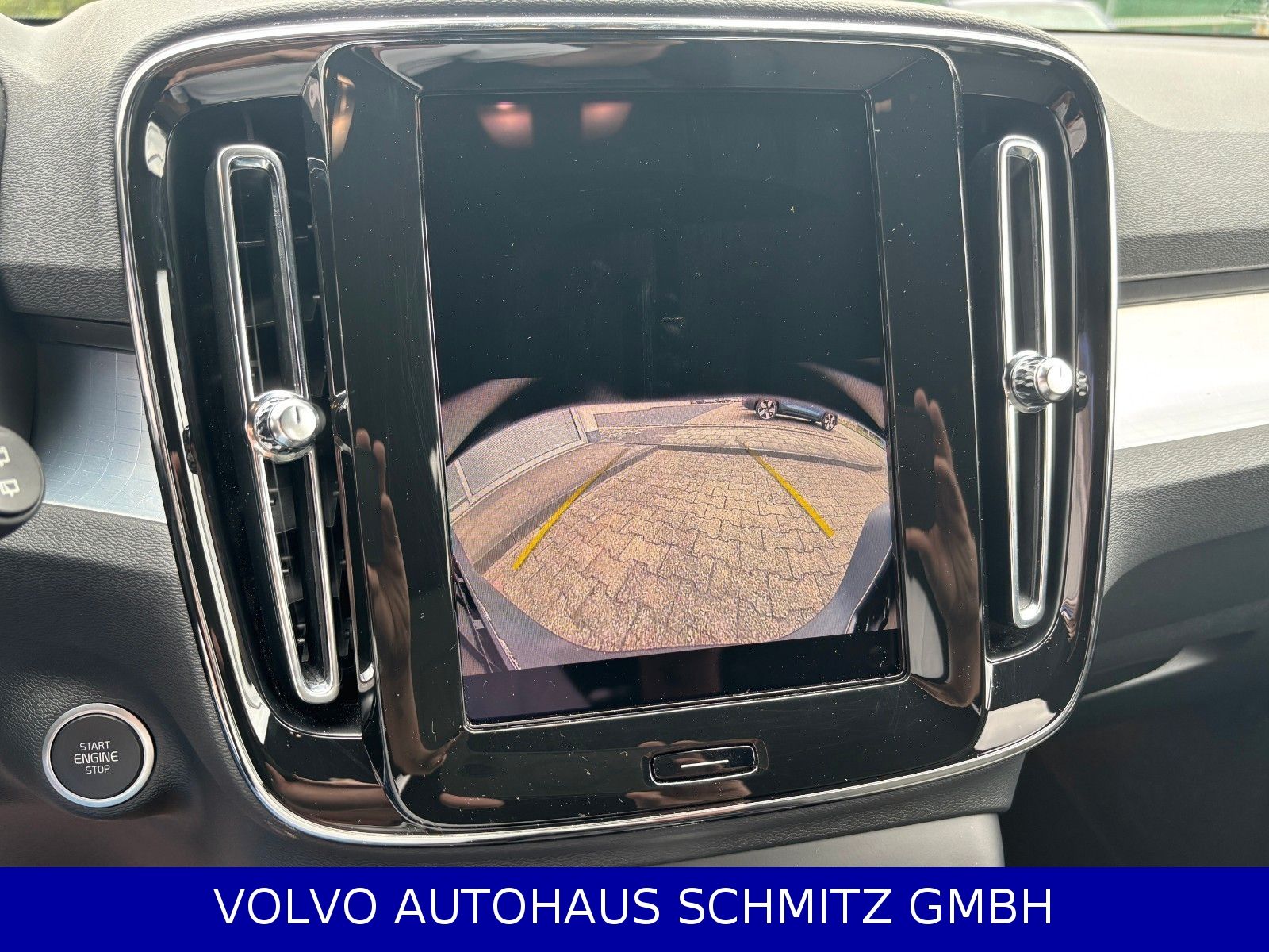 Volvo XC40 B4 Core AHK BLIS ACC Standheizung