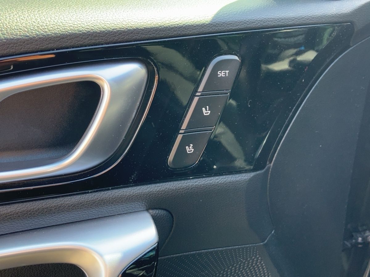 Kia XCeed 1.6T BLACK XDITION - Samsaru's Car Outlet