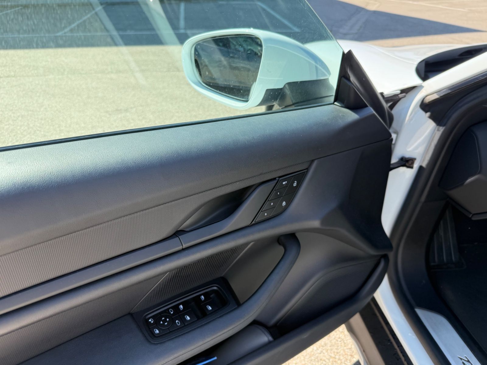 Porsche Taycan Cross 4 Approved Beif.Display HUD 22 Zoll