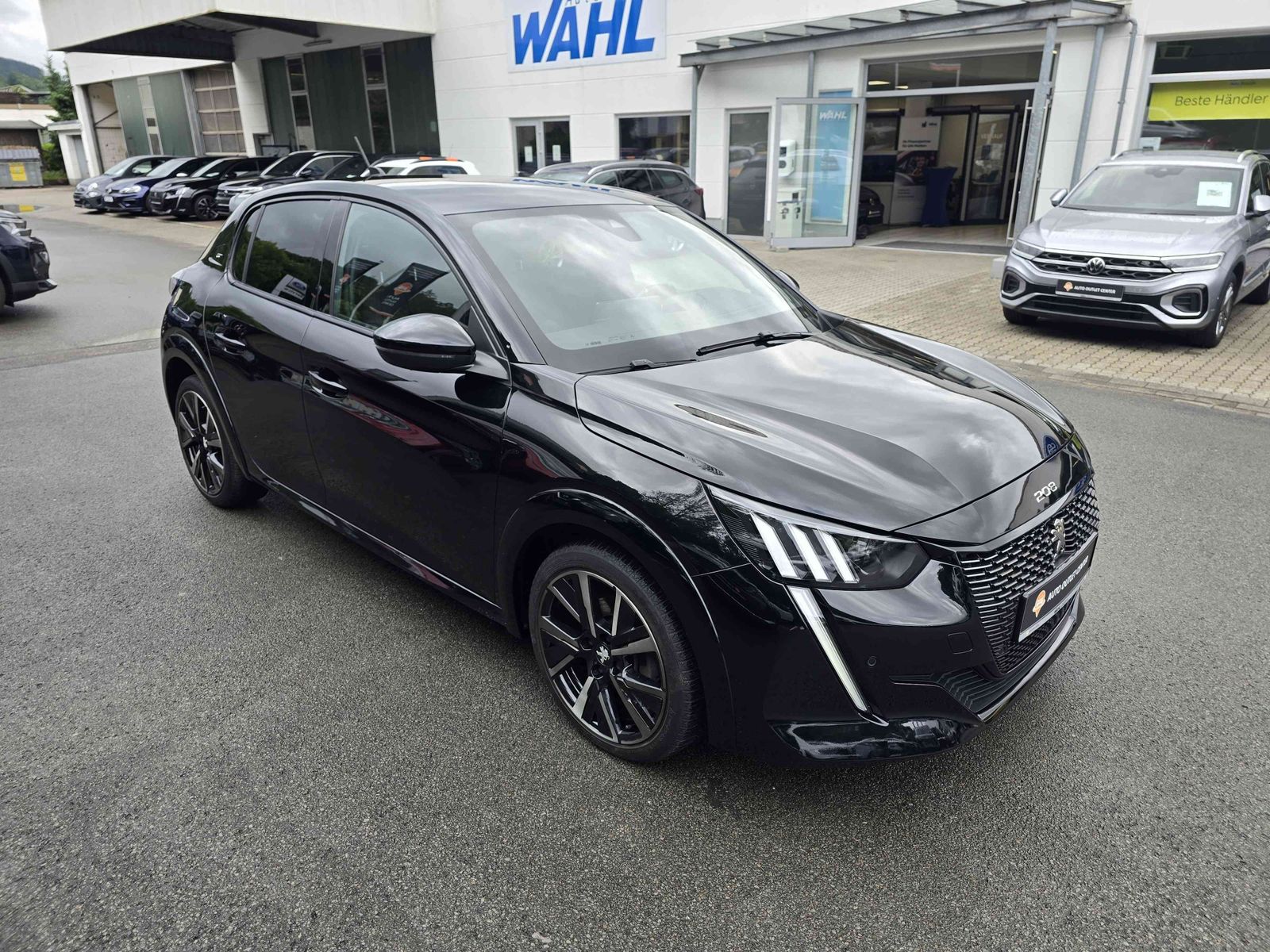 Peugeot 208 GT - Samsaru's Car Outlet