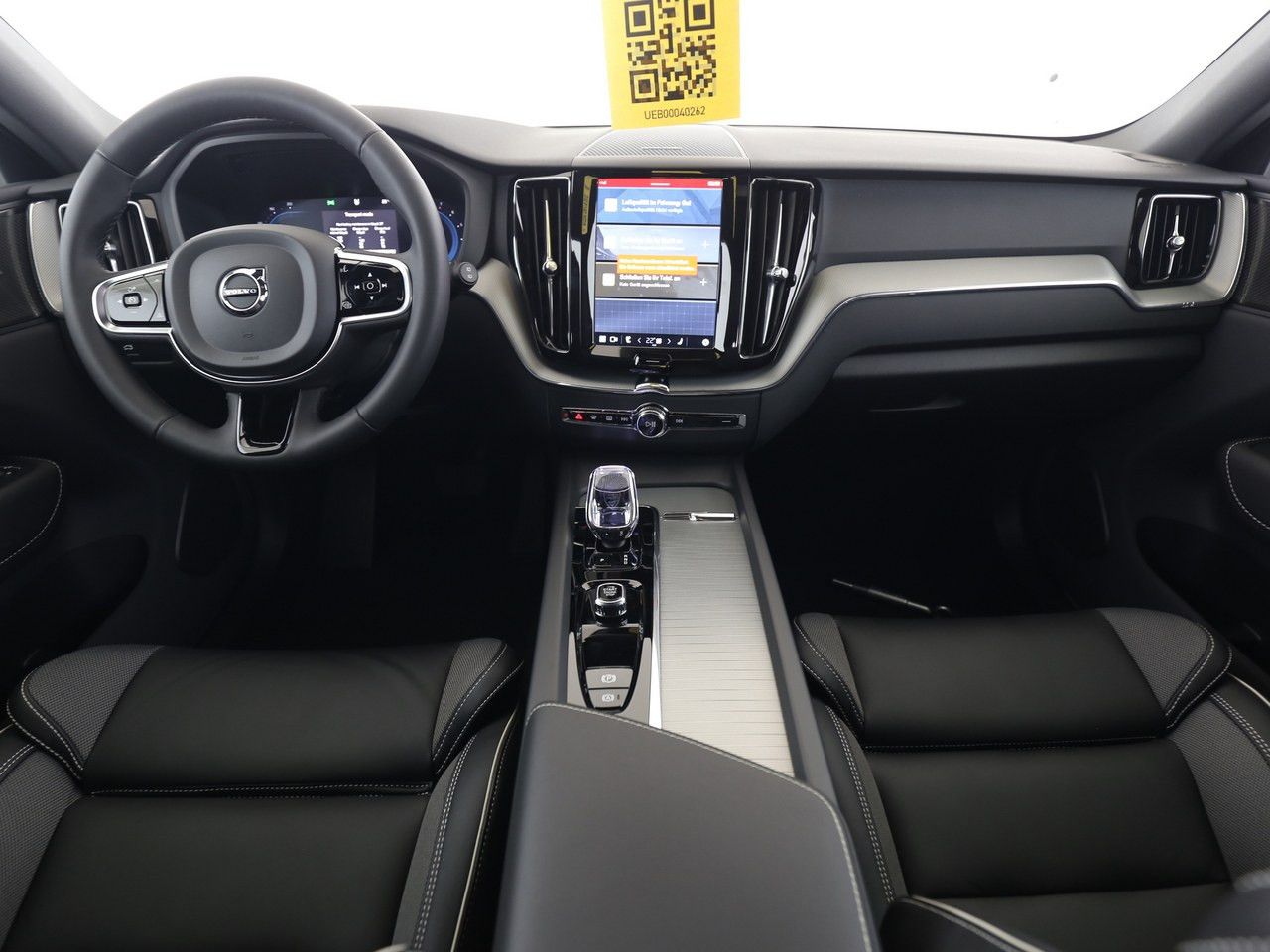 Volvo XC60 B4 Plus Dark 2WD - Samsaru's Car Outlet