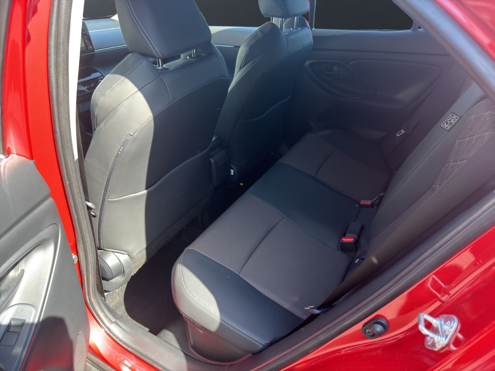Toyota Yaris Cross Elegant *MATRIX*360°*CARPLAY*ACC*AHK
