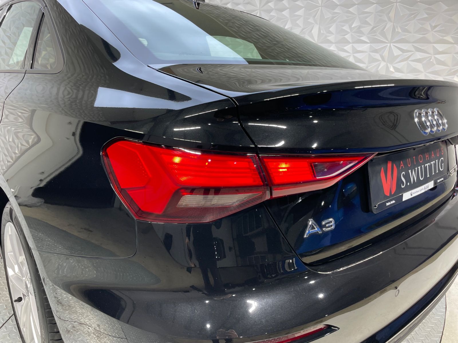 Audi A3 Limousine 35 TDI S line+LED+NAVI+ACC+DAB+SOUN