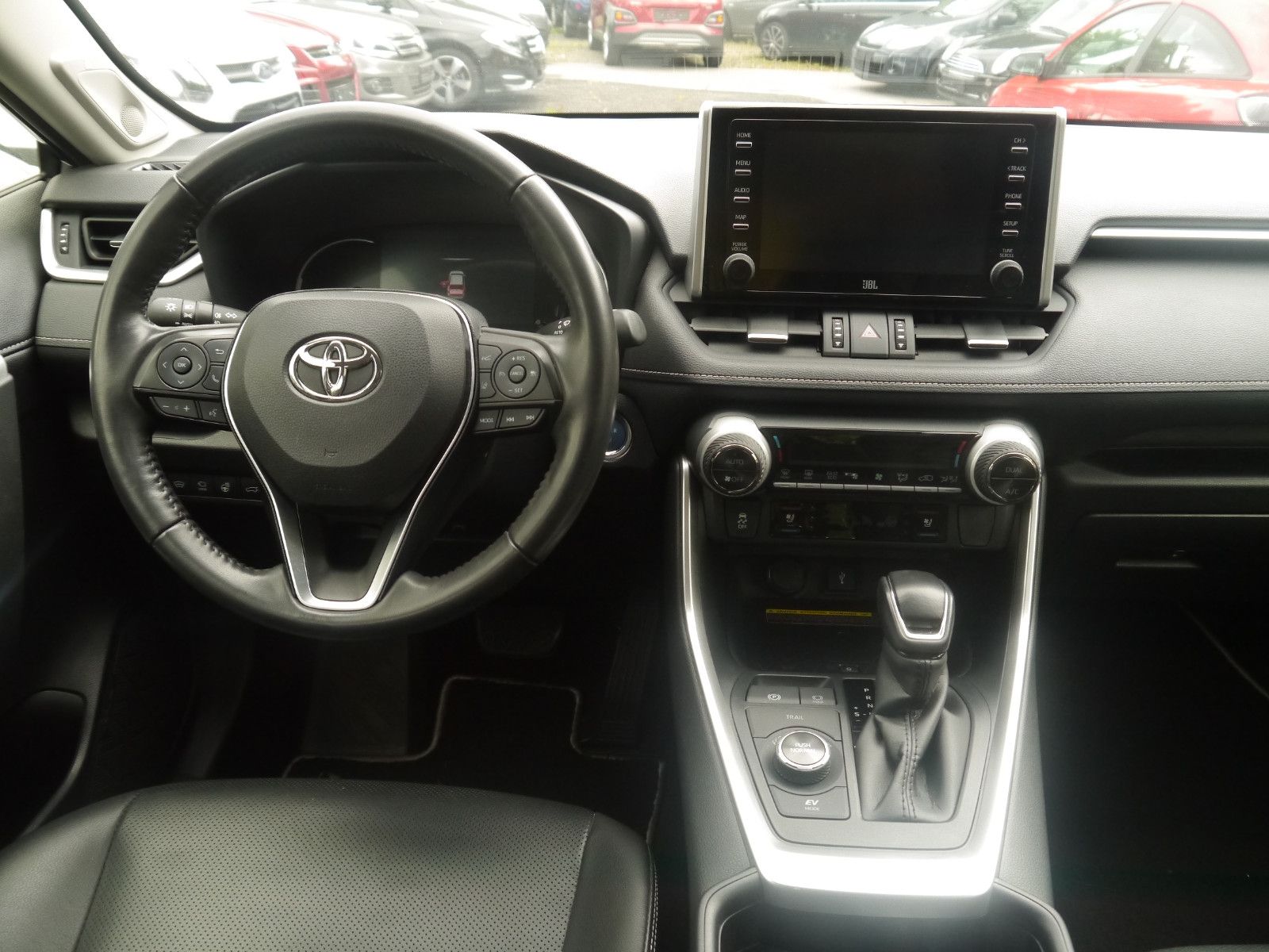 Toyota RAV 4 RAV4 Hybrid 4x4 Lounge - Samsaru's Car Outlet