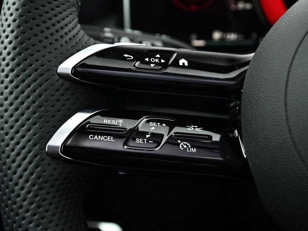 Mercedes-Benz GLC 220 d 4M AMG Line NIGHT HUD LED NAVI KAMERA