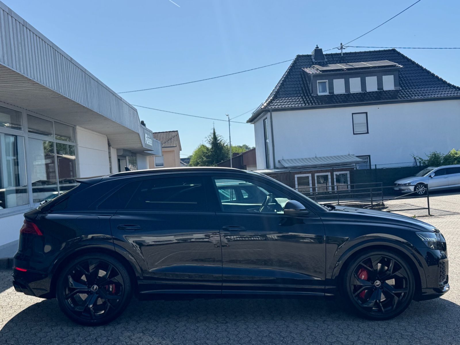 Audi RSQ8/HD-Matrix/PANO/AHK/23"/StdHeiz/BLACK/360°/