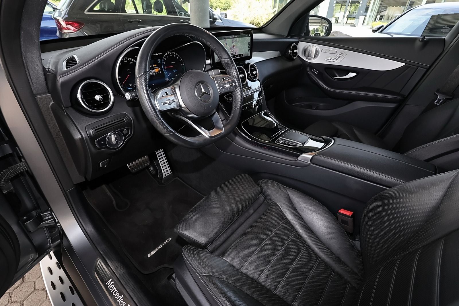 Mercedes-Benz GLC 300 e 4M Coupé AMG - Samsaru's Car Outlet