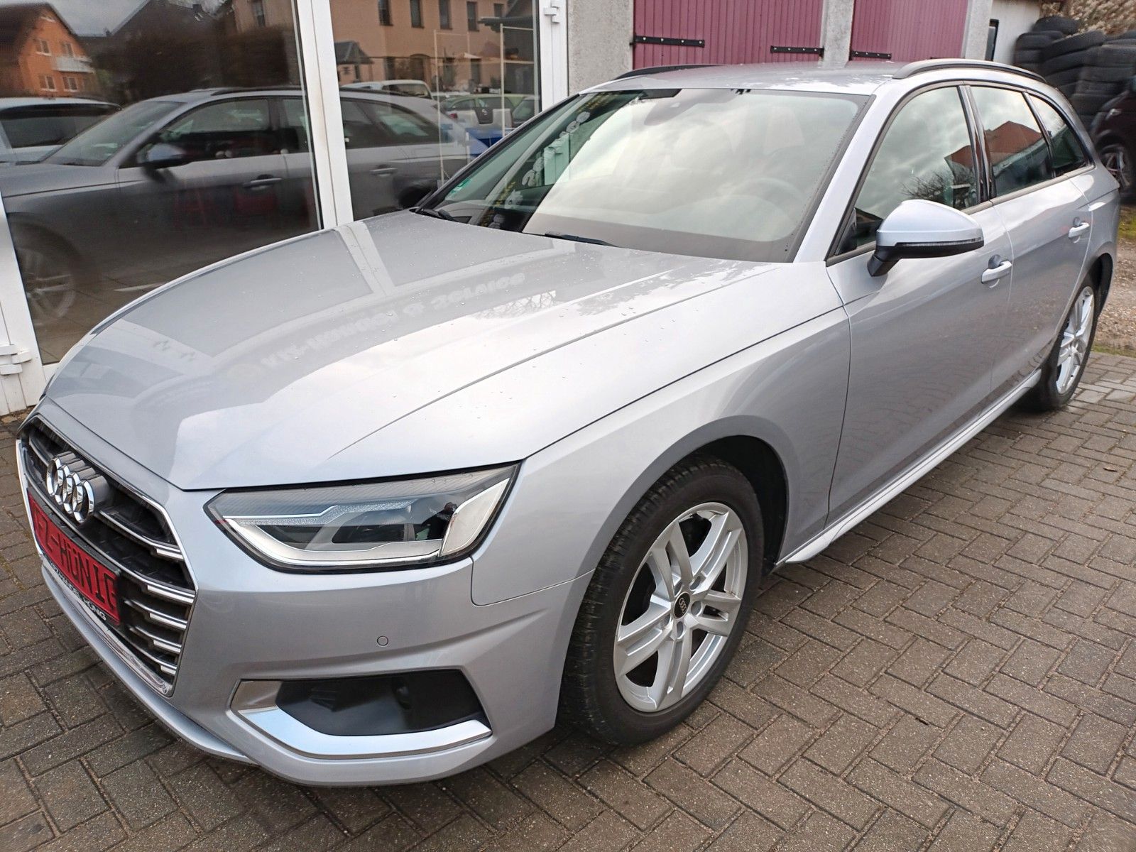 Audi A4 AVANT 35 TDI ADVANCED S-TRONIC - Samsaru's Car Outlet