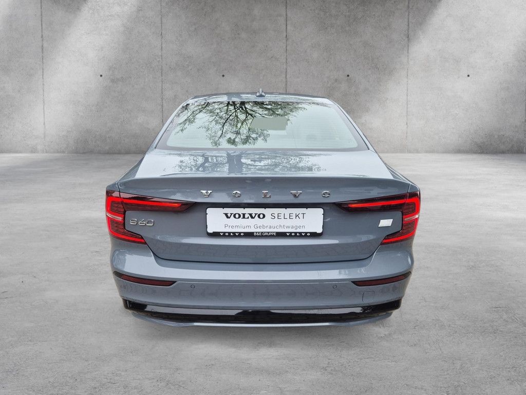 Volvo S60 T8 Ultimate Dark Recharge Plug-In Hybrid AWD