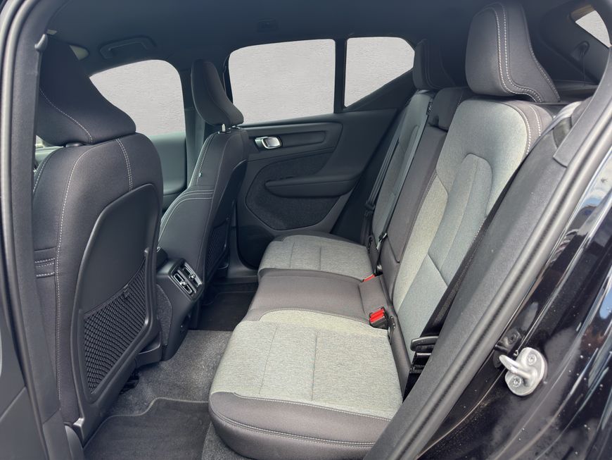 Volvo XC40 B3 DKG LED Google-Maps Kamera PDCv+h AHK