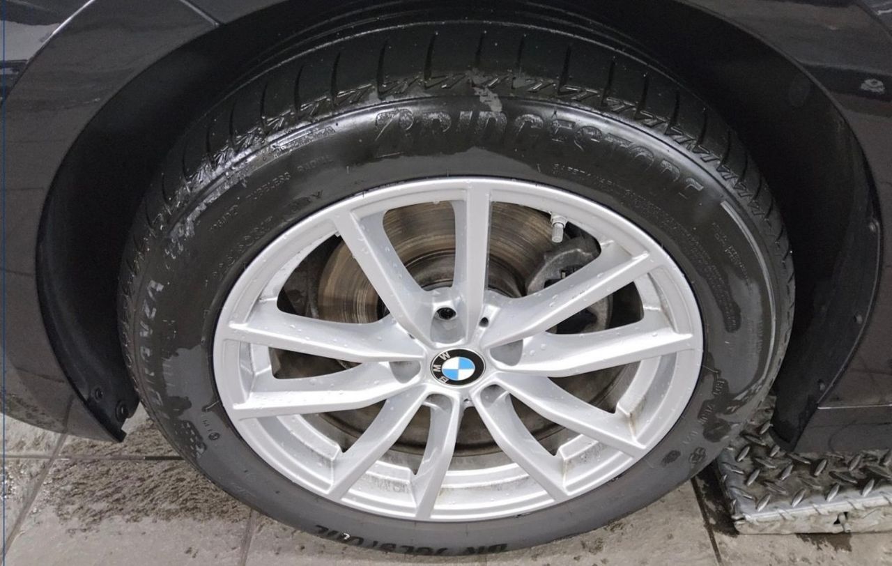 BMW 320d xDrive Touring - Samsaru's Car Outlet