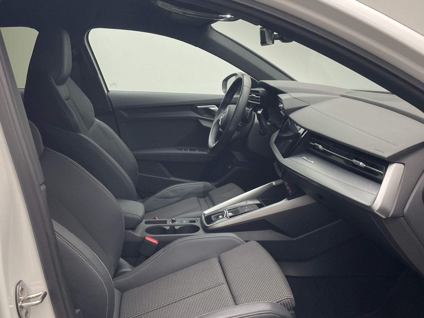 Audi A3 Sportback 45 TFSI e S line S tronic MMI LED