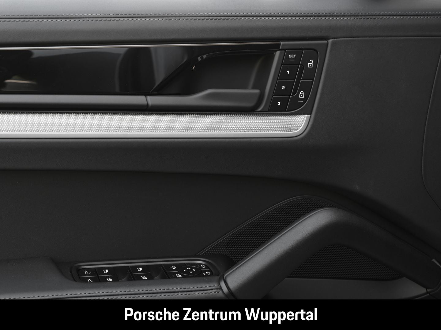 Porsche Cayenne Coupe InnoDrive LED-Matrix Surround-View