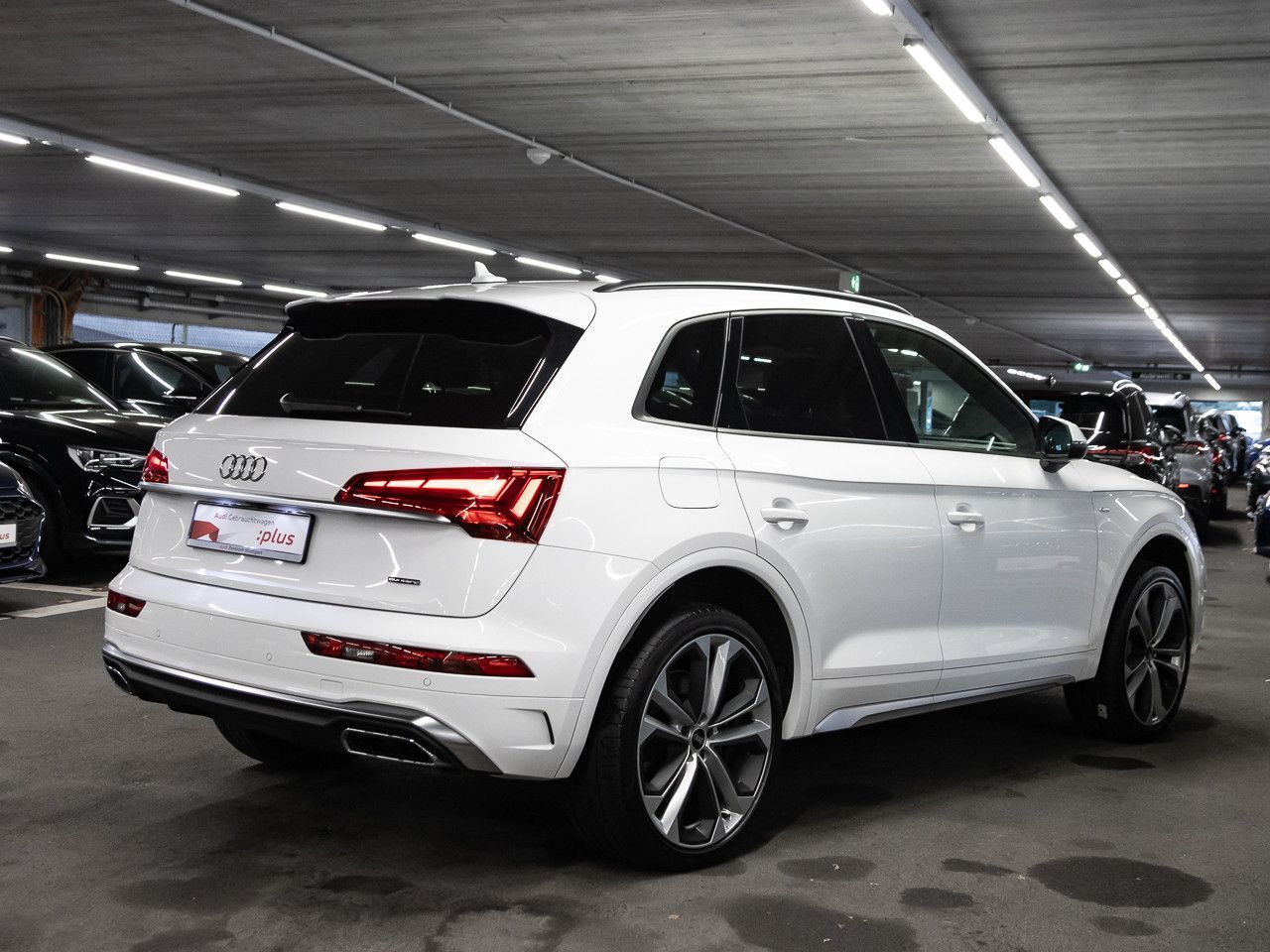 Audi Q5 55 TFSI e quattro S line Kamera AHK B&O 21''