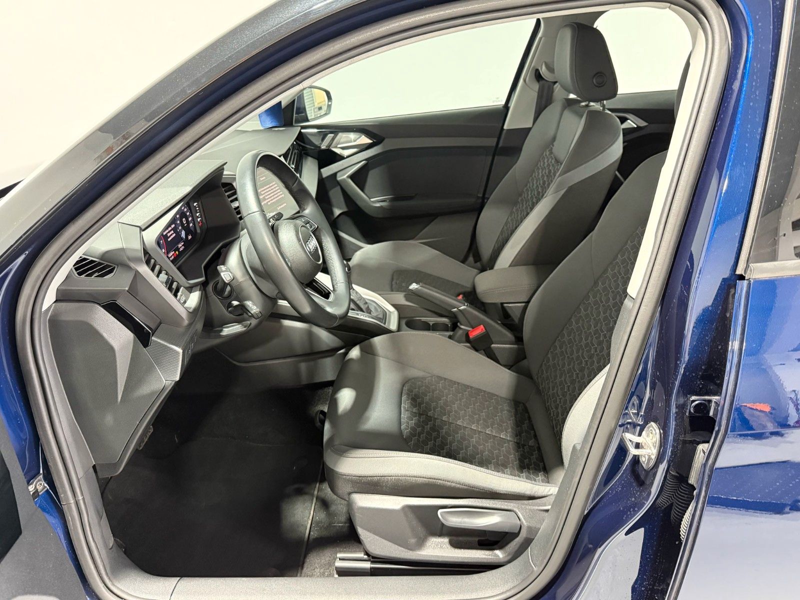 Audi A1 Sportback 30 TFSI advanced - Samsaru's Car Outlet
