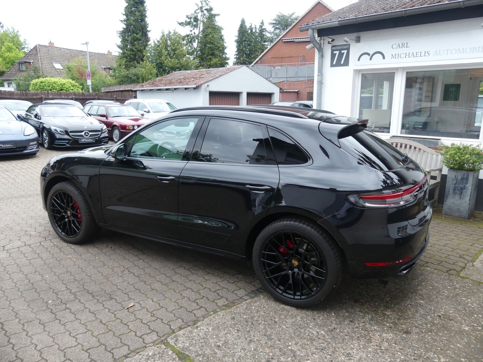 Porsche Macan GTS - Samsaru's Car Outlet
