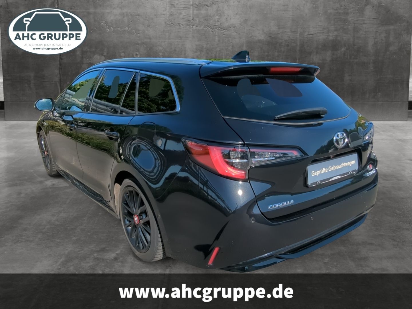 Toyota Corolla Touring Sports 2.0 Hybrid - Samsaru's Car Outlet
