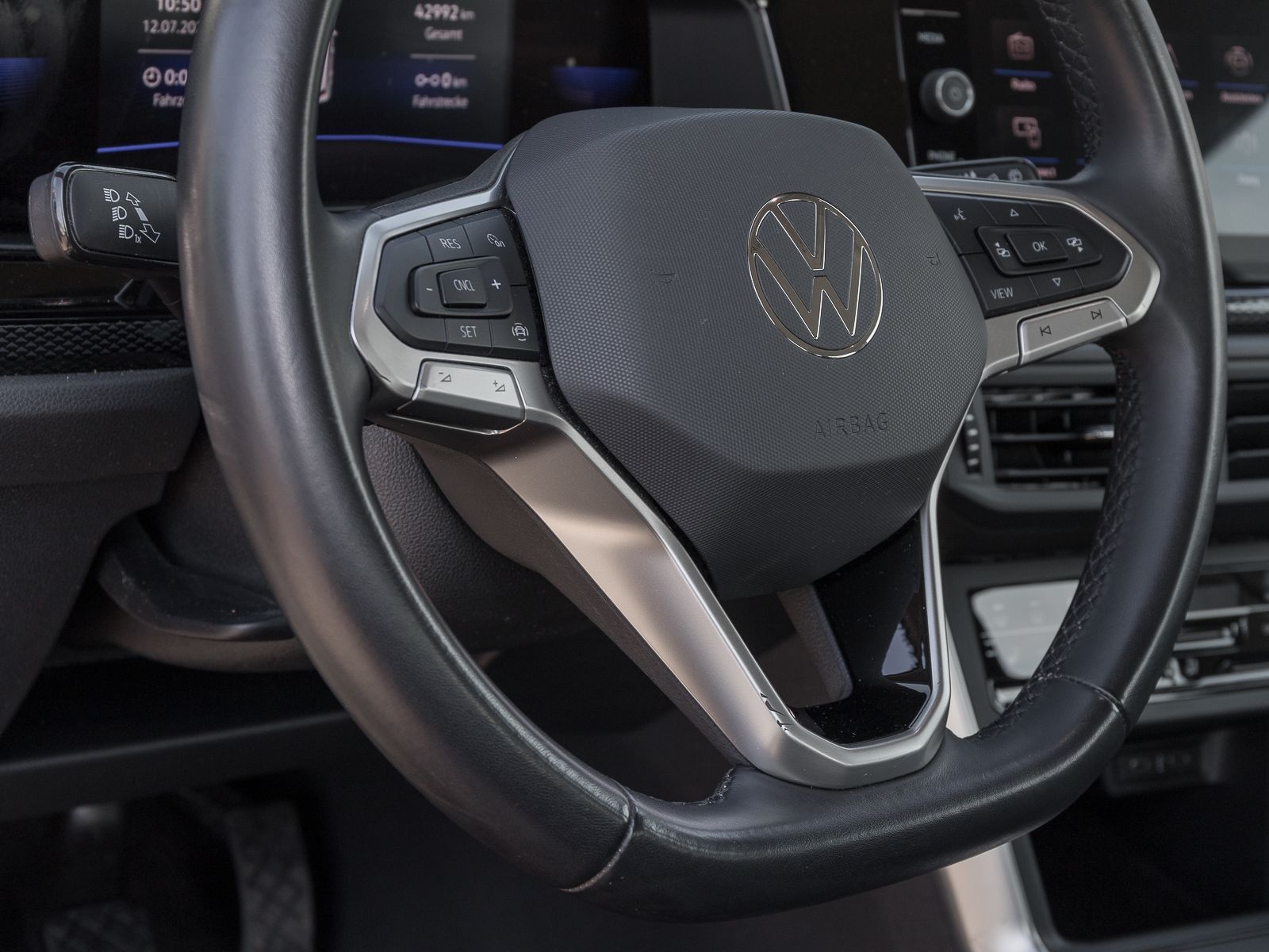 Volkswagen Taigo 1.0 TSI LIFE - Samsaru's Car Outlet