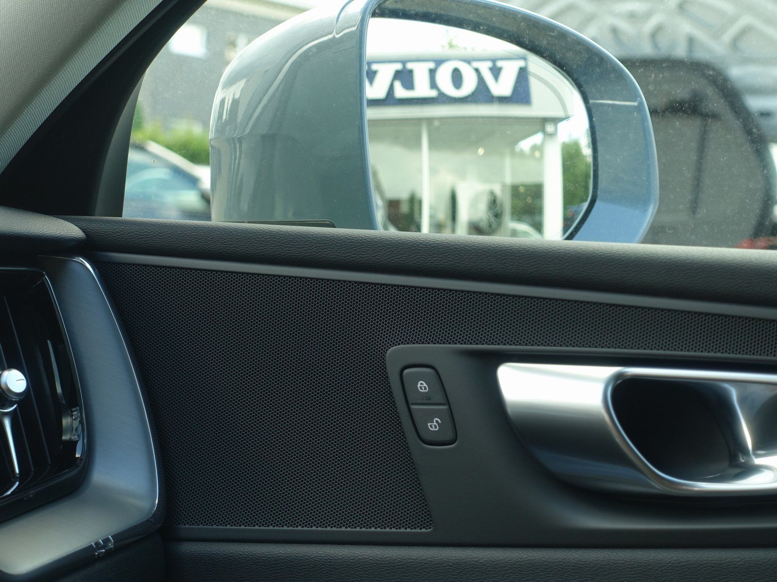 Volvo XC60 Core B4 Mild-Hybrid - Samsaru's Car Outlet