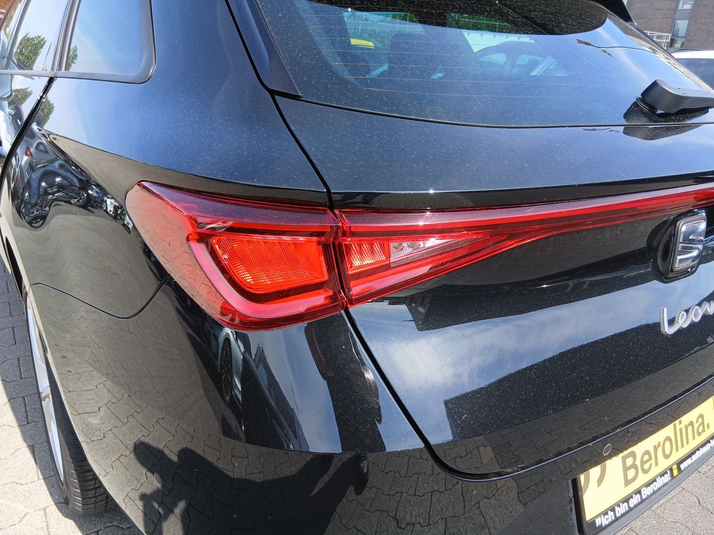 Seat Leon ST 2.0 TDI FR DSG *AHK*NAV+*Vision+*ACC*