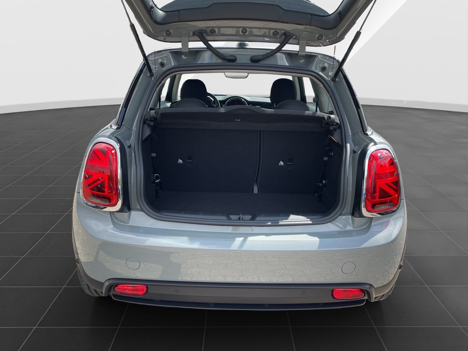 MINI Cooper SE Essential - Samsaru's Car Outlet