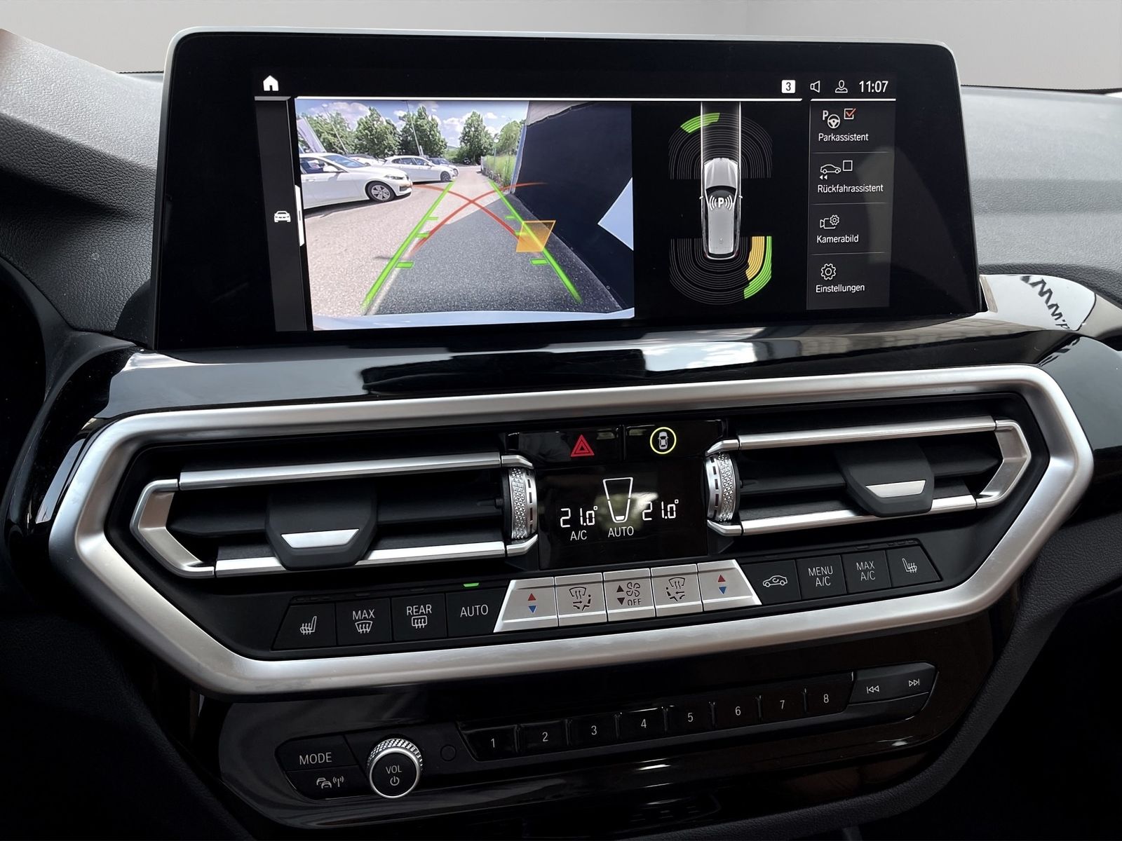 BMW X3 xDrive20i - Samsaru's Car Outlet