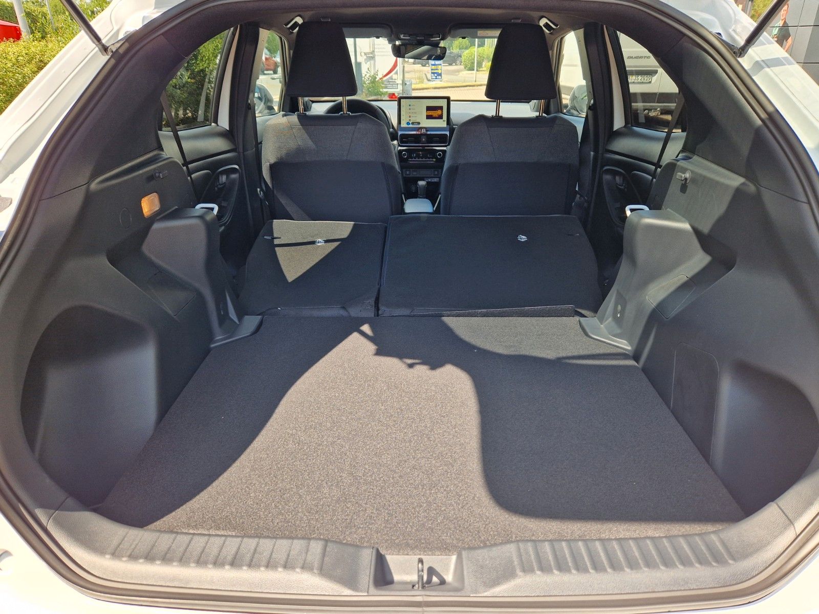 Toyota Yaris Cross 1,5-l-VVT-iE Teamplayer Safety P. V