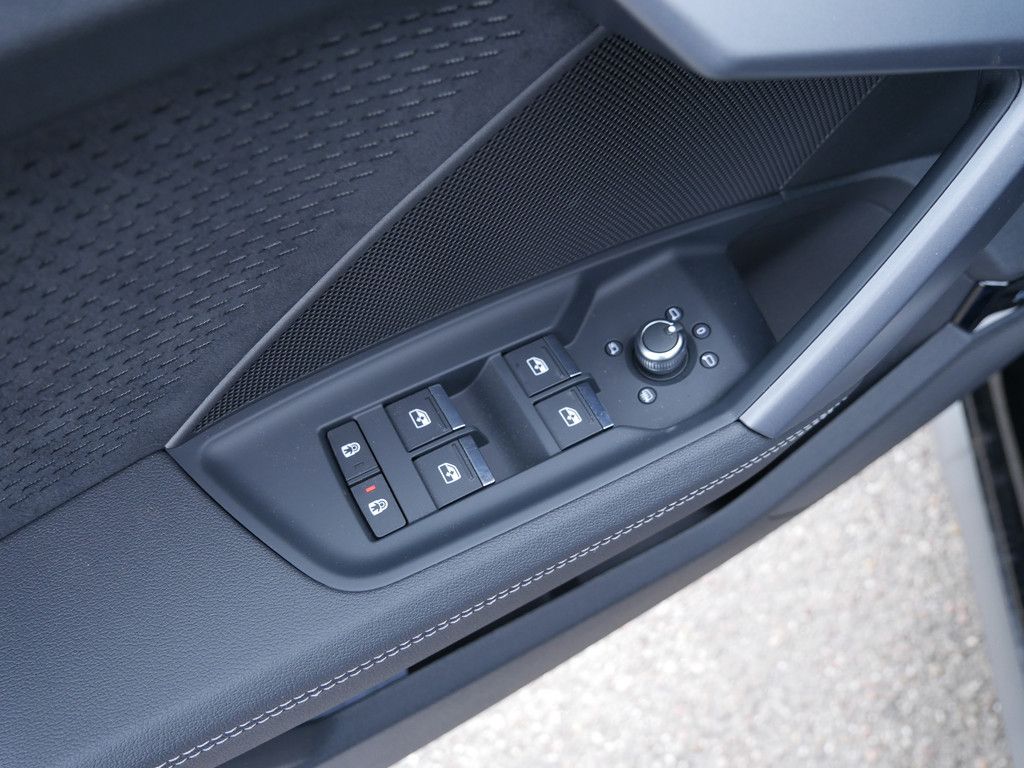 Audi A3 Sportback 35 TDI S line - Samsaru's Car Outlet
