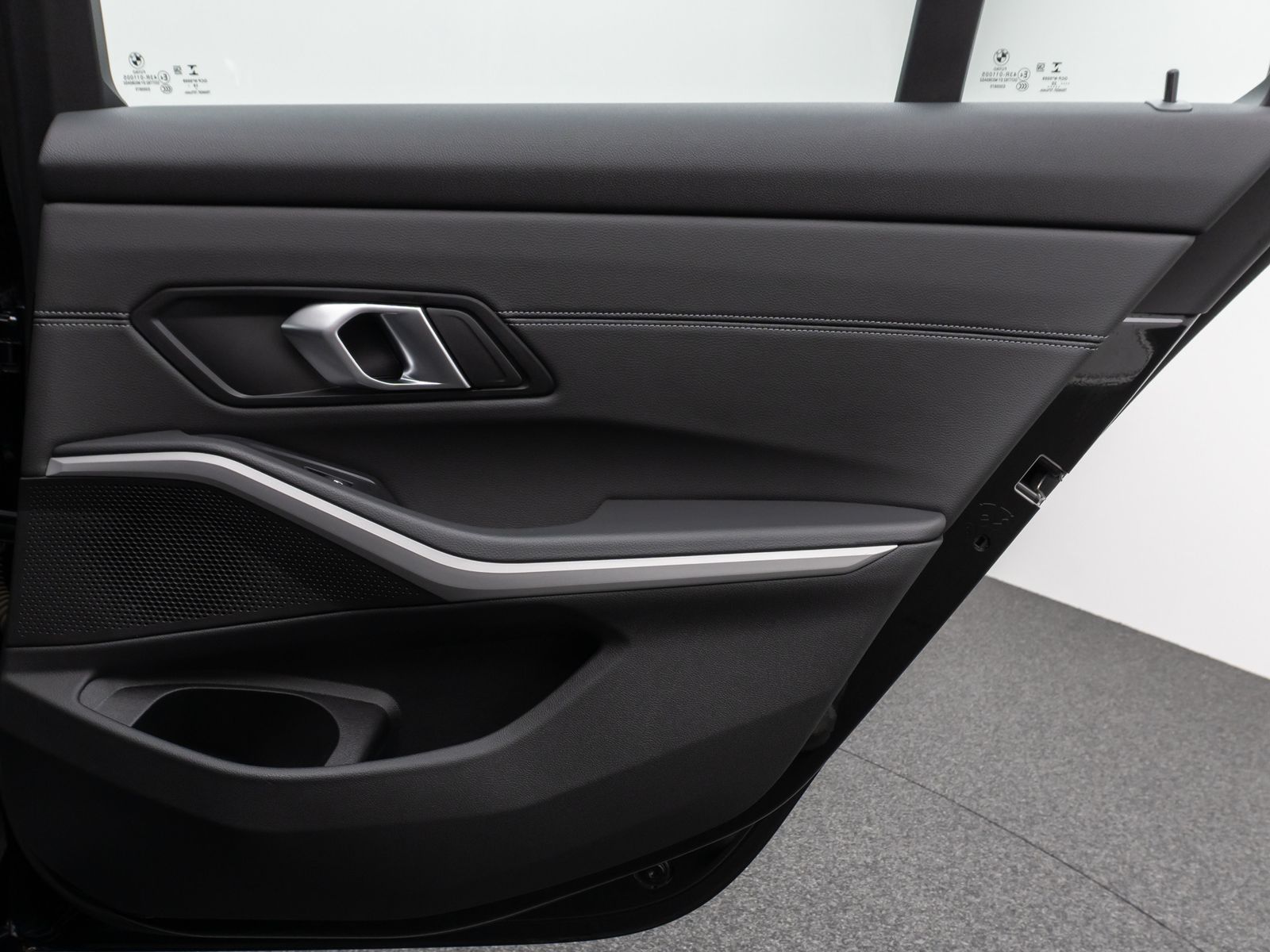 BMW 320d Sport - Samsaru's Car Outlet