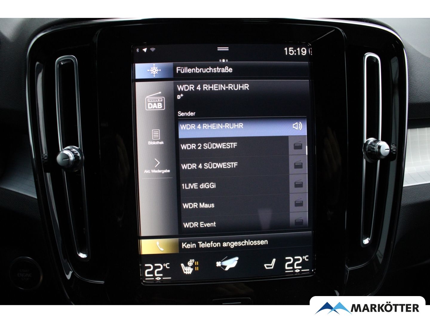 Volvo XC40 Plus Dark Recharge Plug-In Hybrid 2WD AHK