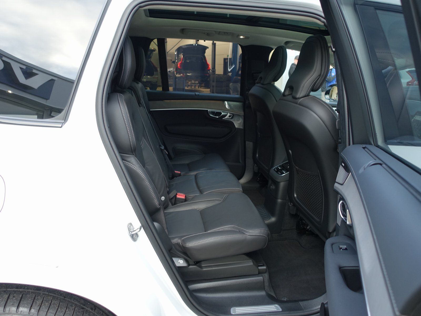 Volvo XC90 Ultra Dark T8 AWD PANO/B&W/FOUR-C/360°KAM