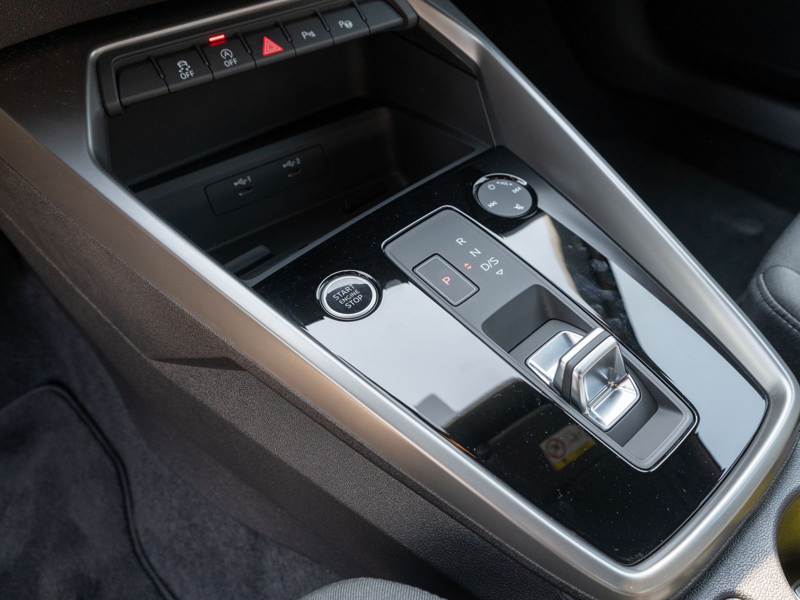 Audi A3 Sportback 30TDI Stronic Navi LED GRA PDC SHZ