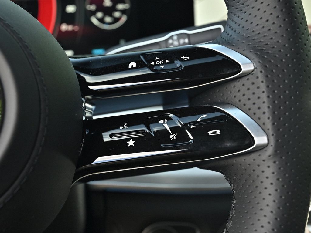 Mercedes-Benz GLE 450 d 4M AMG Line AHK HUD Luftf Night Distr