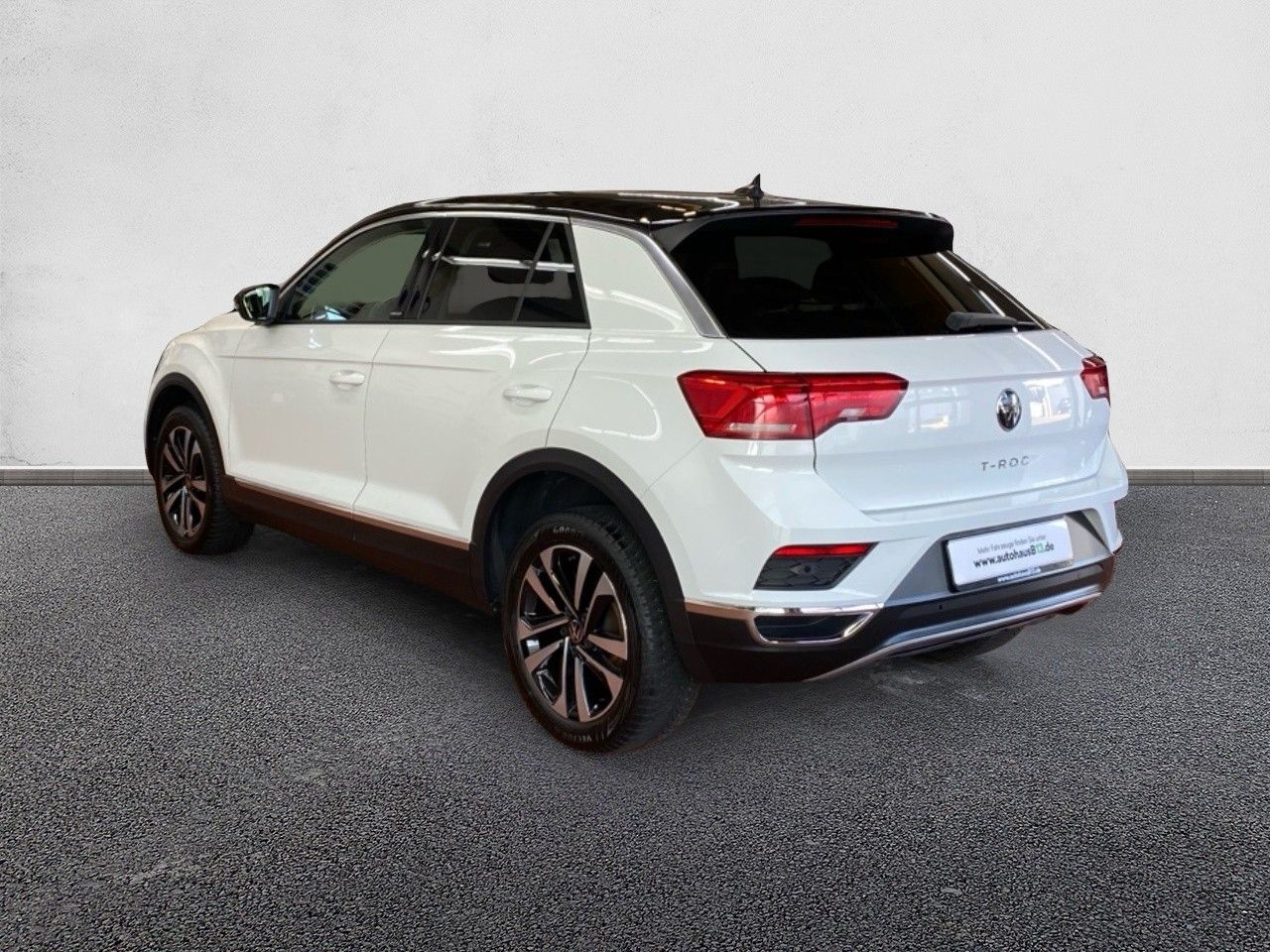 Volkswagen T-Roc Style - Samsaru's Car Outlet