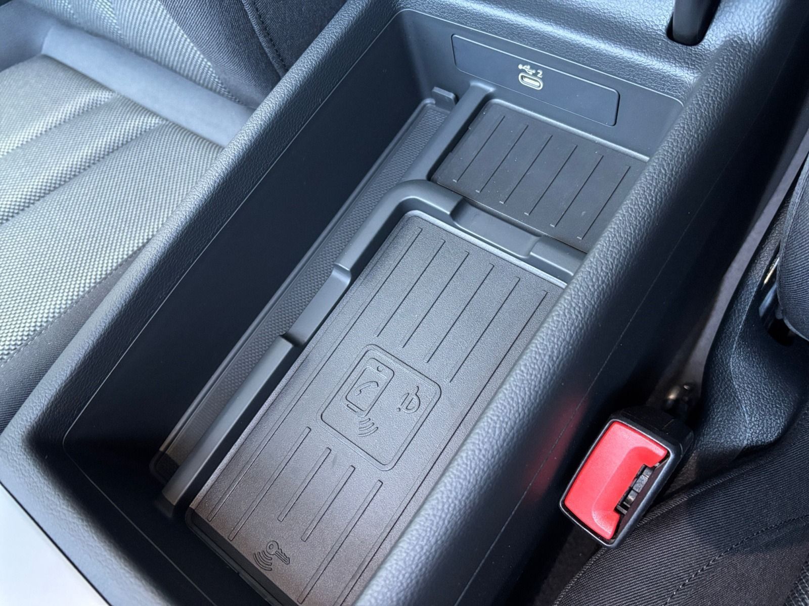 Audi A4 Avant 35 TDI S tronic ADVANCED - Samsaru's Car Outlet