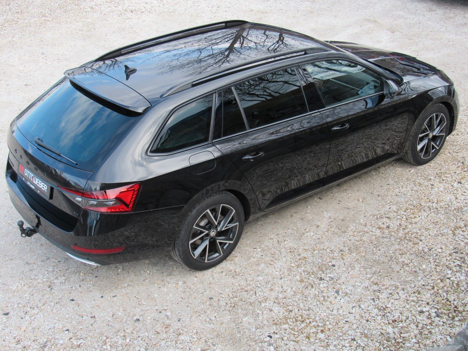 Skoda Superb 2.0 TDI DSG Sportline 4x4 BSD AHK PLA ACC