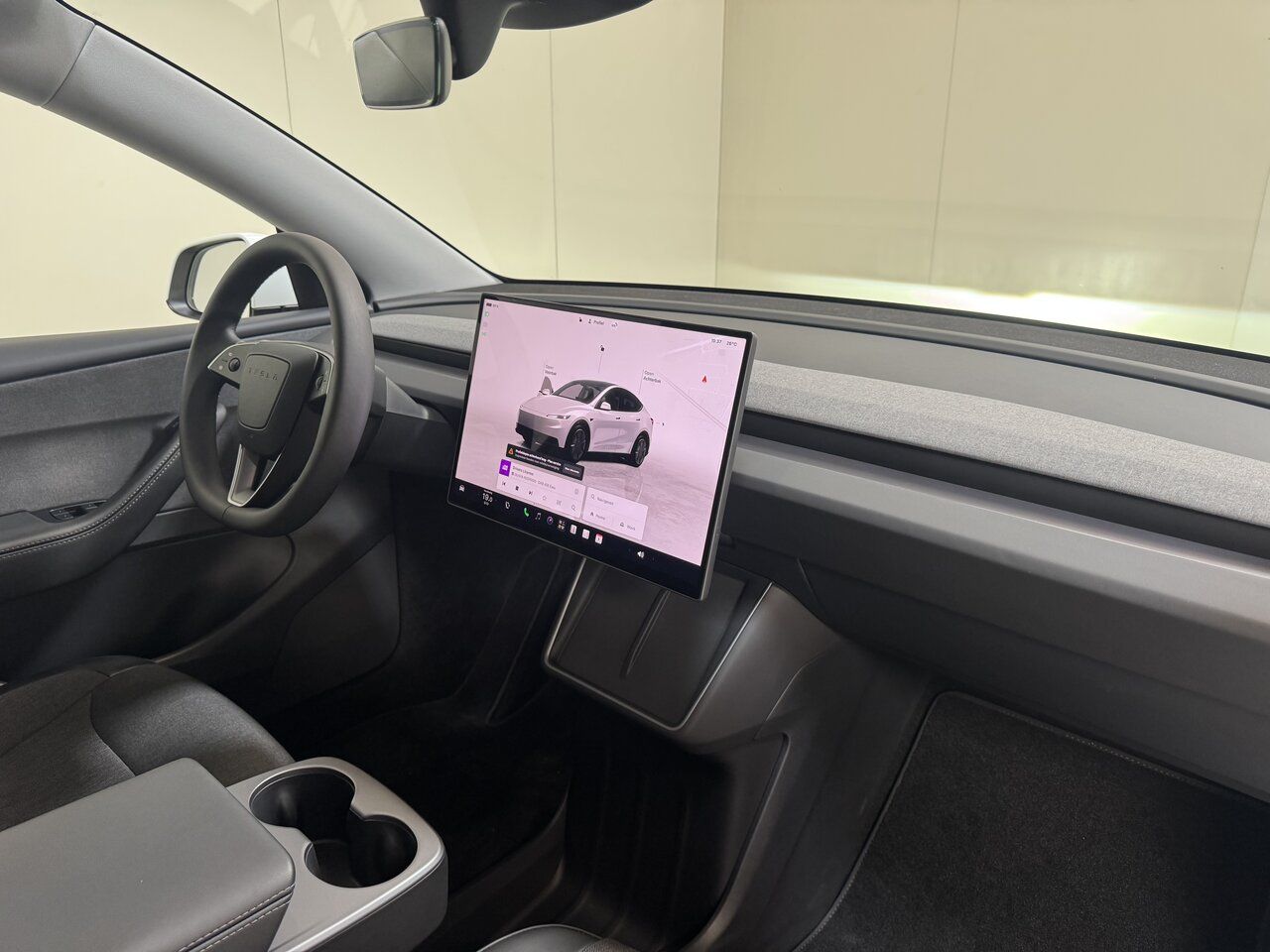 Tesla Model Y  Standard Range - 450 Km Range! Topstaat