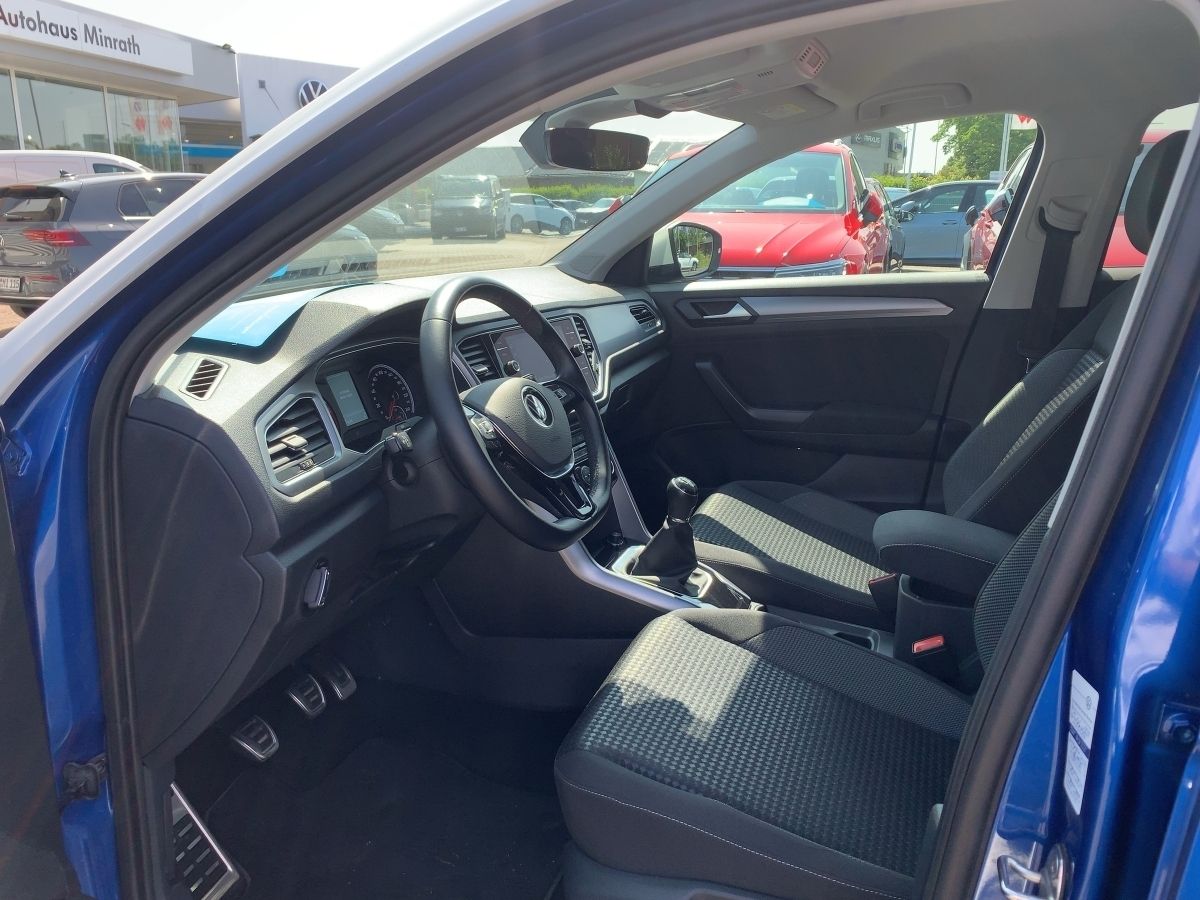 Volkswagen T-Roc ACTIVE 1.0 TSI - Samsaru's Car Outlet