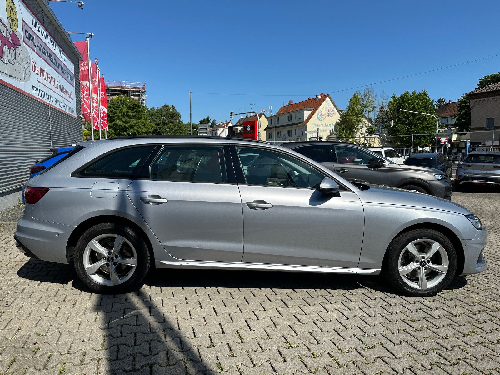 Audi A4 Av. 35TDI advanced - Samsaru's Car Outlet