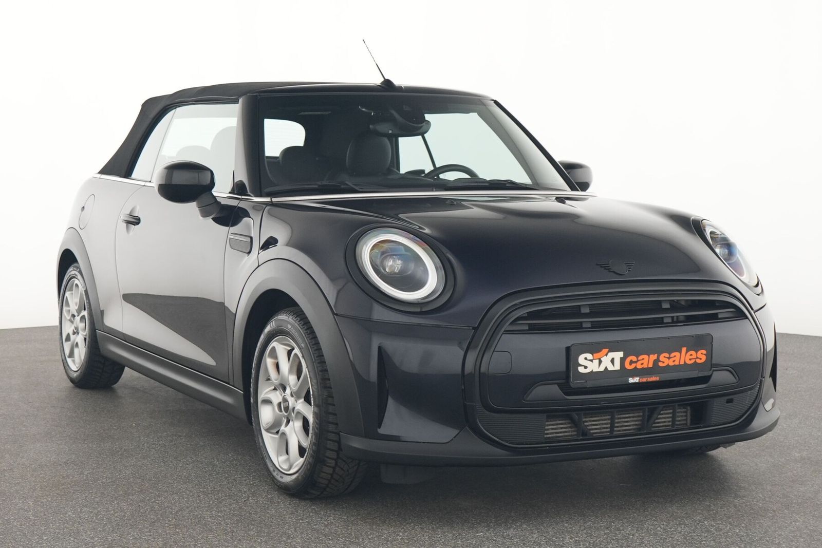 MINI Cooper Cab. Classic Trim - Samsaru's Car Outlet