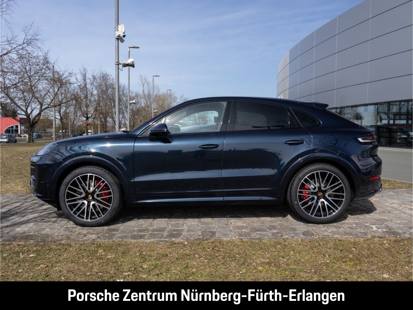 Porsche Cayenne S Coupe AHK Luftfeder HD-Matrix InnoDriv