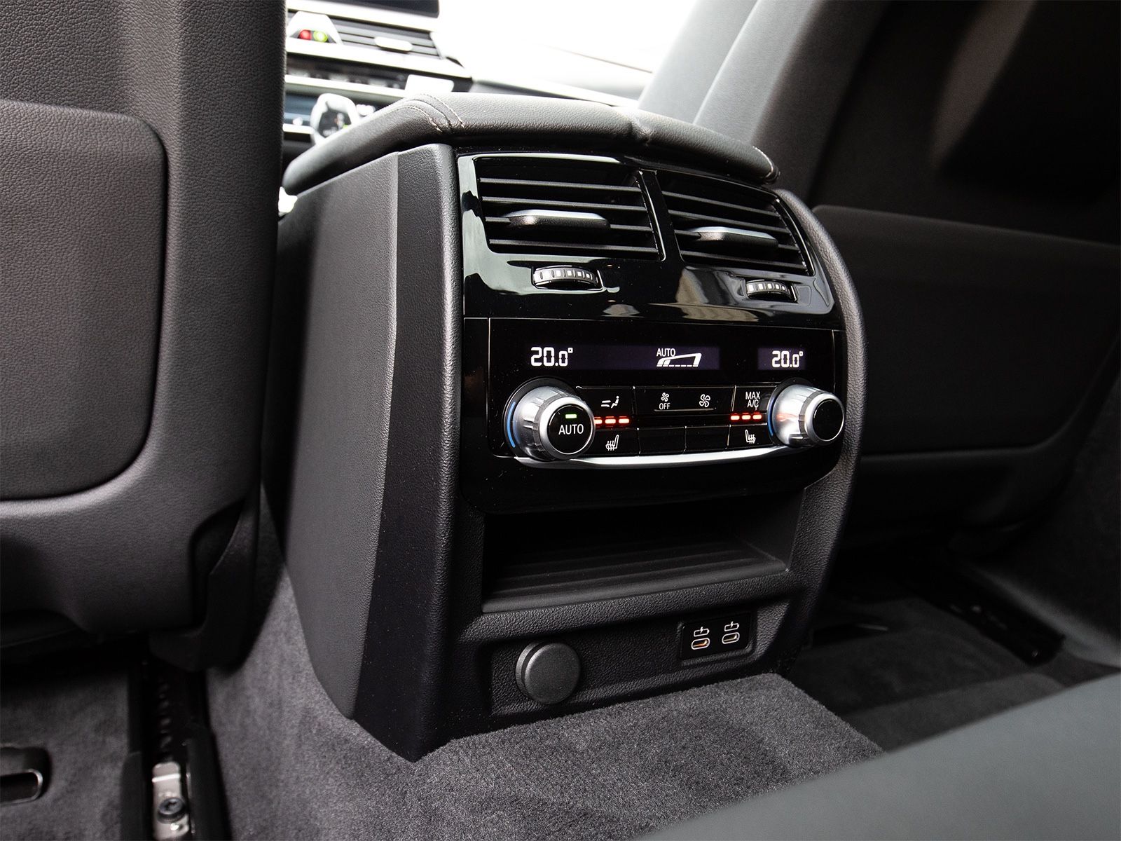 BMW 530d Touring M-Sport 360°StandH.HuD Laser H&K...