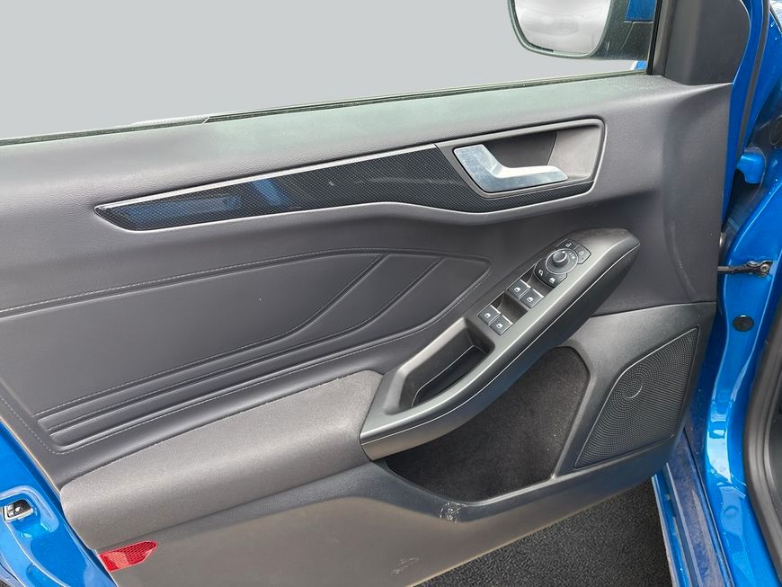 Ford Focus Turnier 1.0 EcoBoost Hybrid Aut. ST-LINE X
