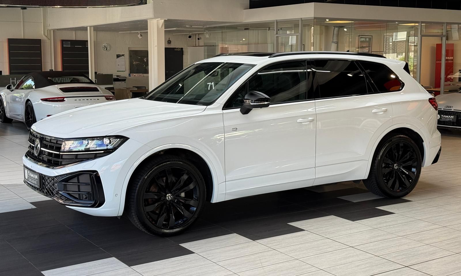 Volkswagen Touareg 3.0 TDI 4M R-Line Pano*HuD*StHzg*Massage