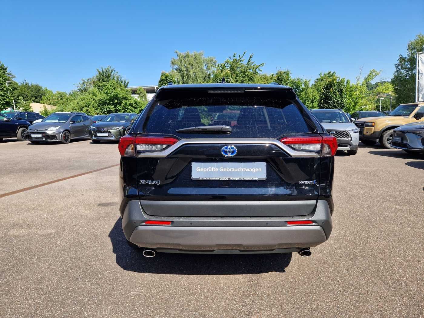Toyota RAV4 Hybrid 4x2 - Samsaru's Car Outlet