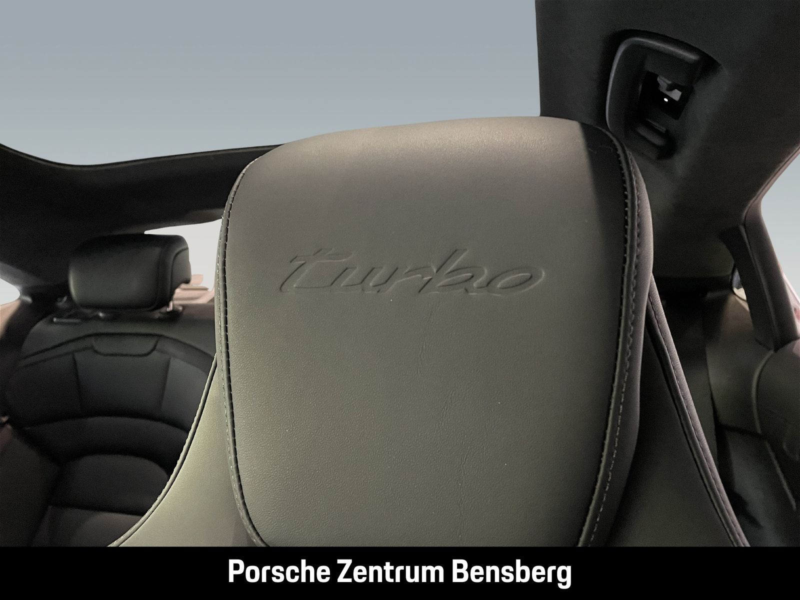 Porsche Taycan Turbo
