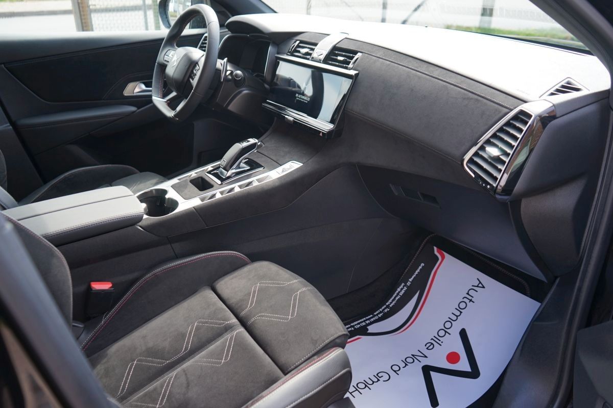 DS Automobiles DS7 (Crossback) Performance Line + 360 Kamera