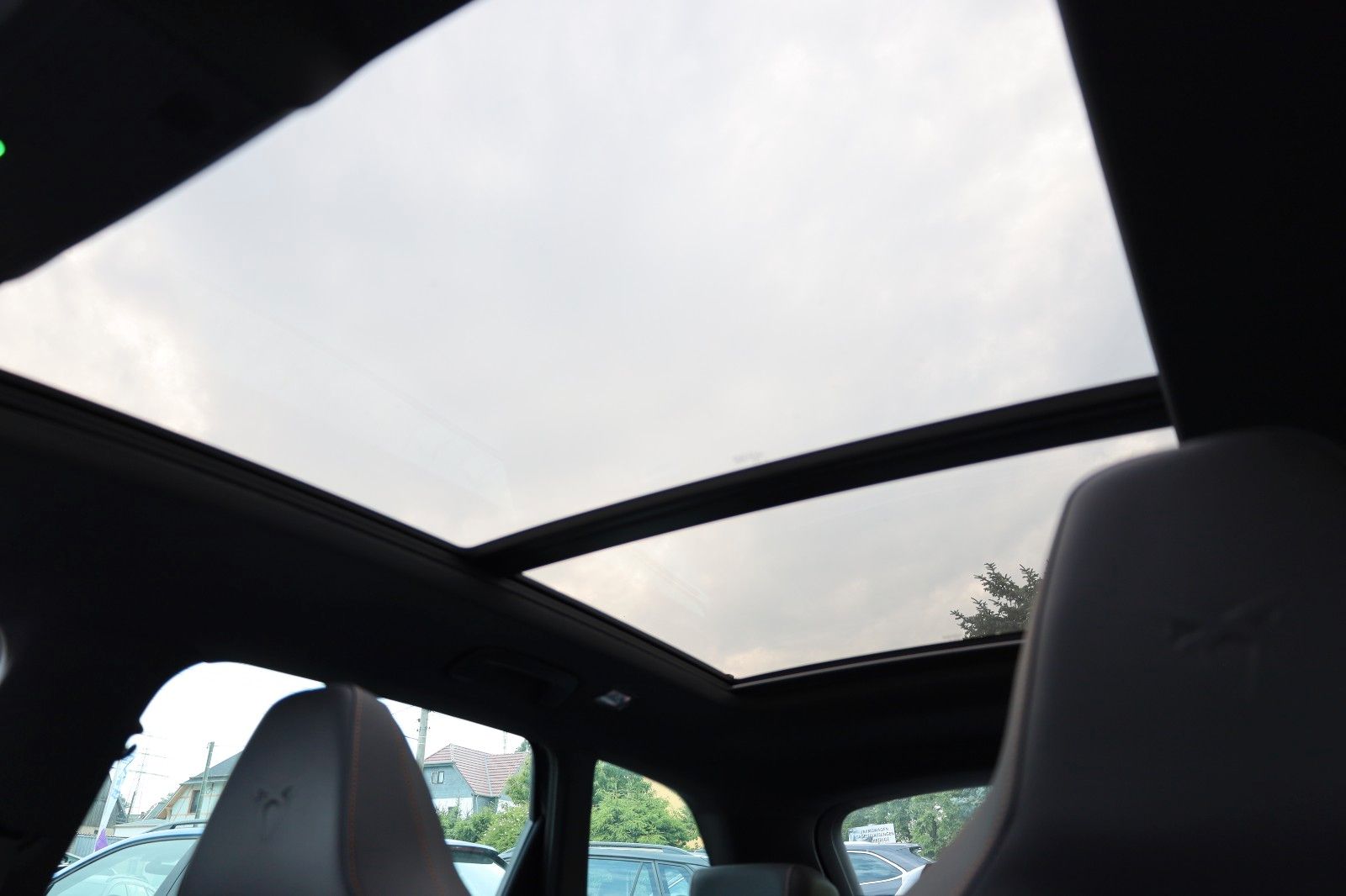 Cupra Sportstourer 2.0 TSI DSG - Samsaru's Car Outlet