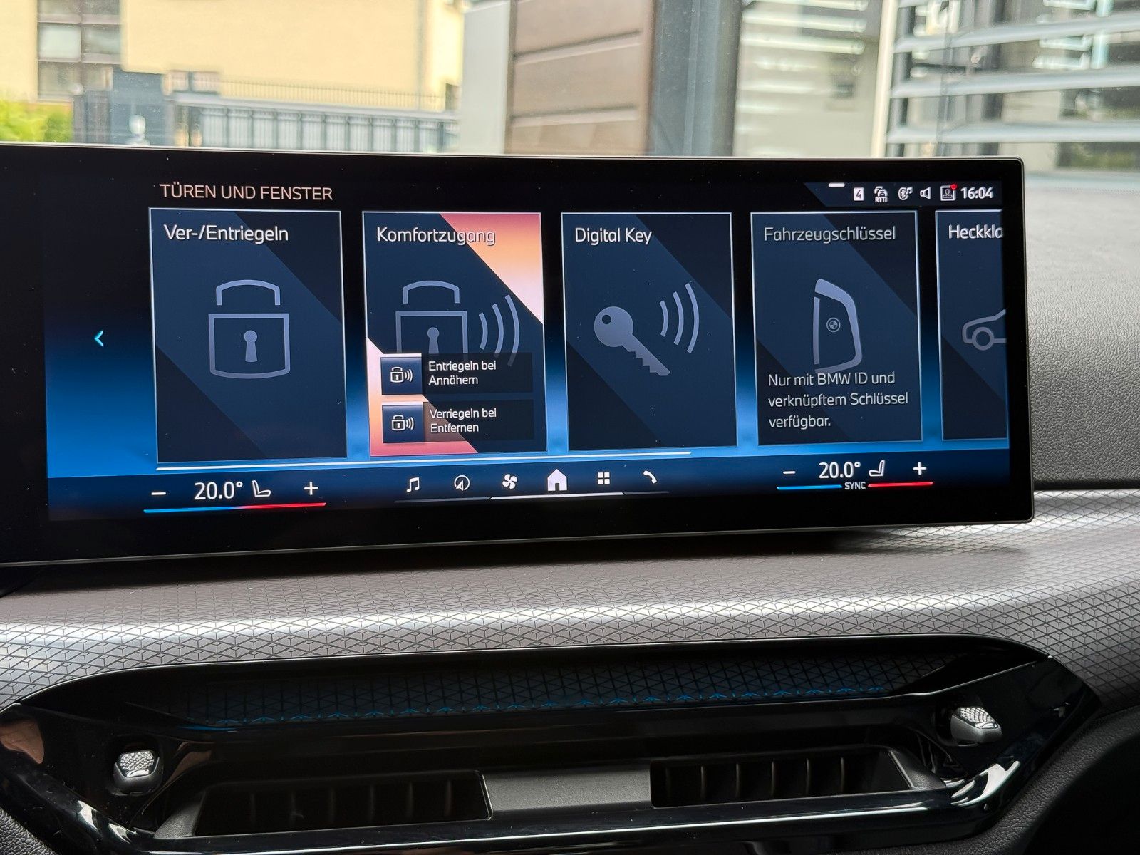 BMW 320d xD M Sport HuD AHK hifi StHzg 360° memory