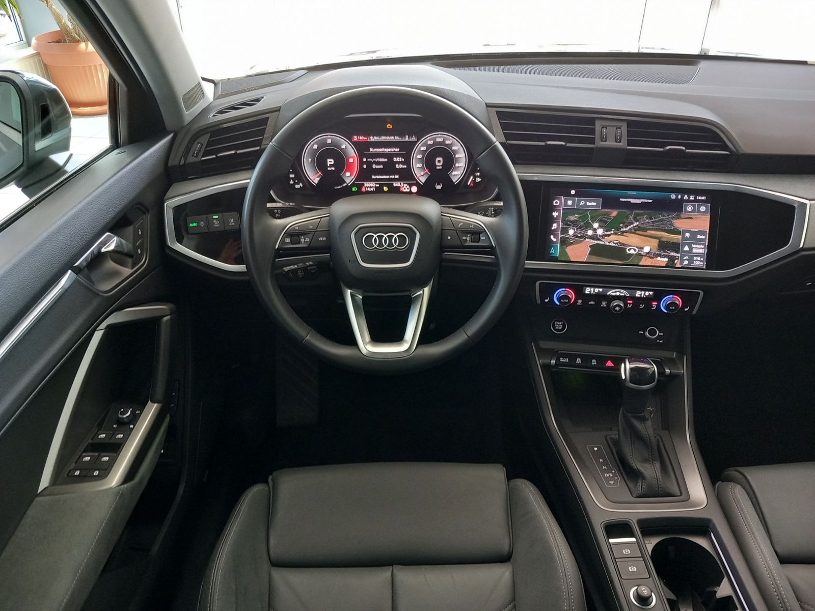Audi Q3 S line 40 TDI quattro - Samsaru's Car Outlet